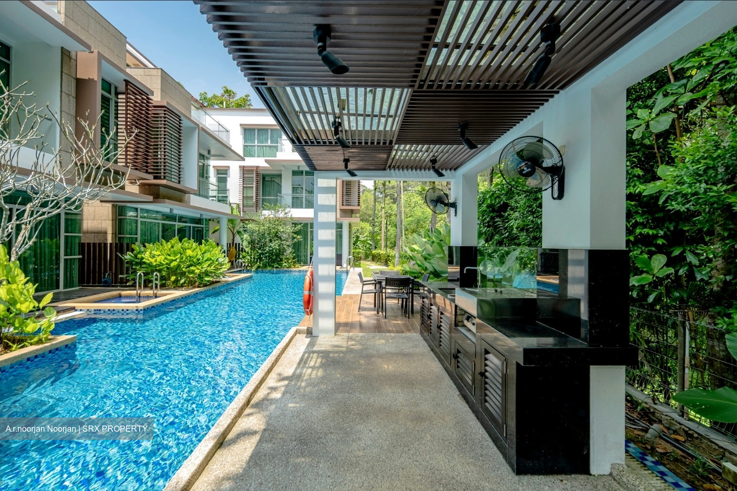Whiteshores (D19), Terrace #502671101